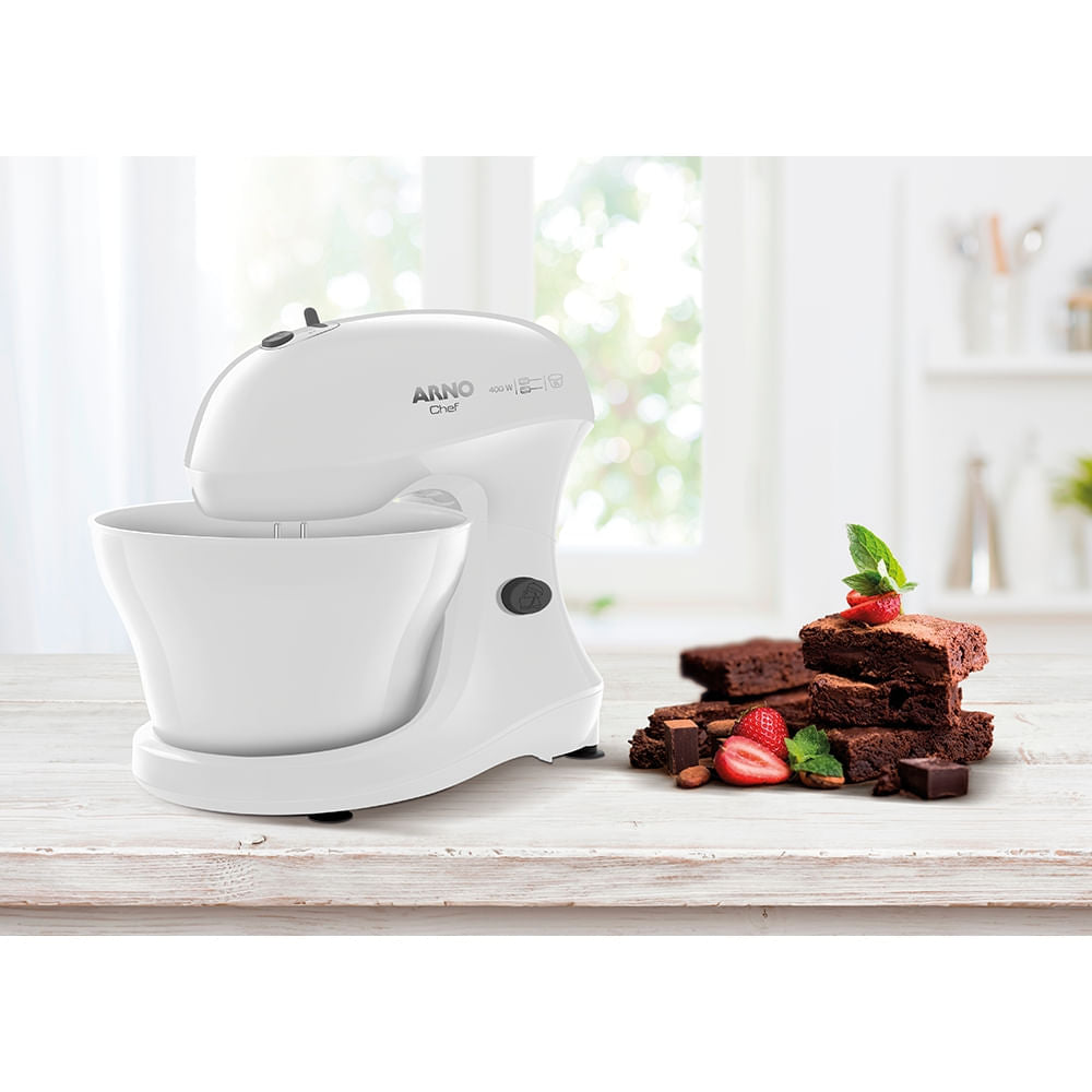 Batedeira Arno Chef 400W 2 batedores multifuncionais 5 Litros Branca SM00
